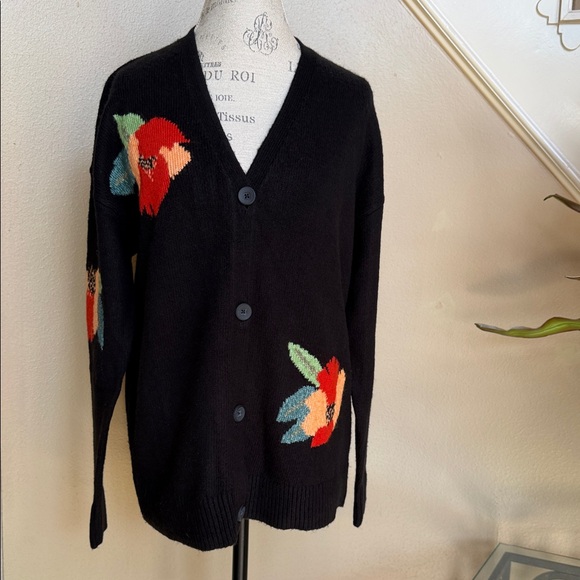 NWOT Cabi Coming Up Roses Cardigan - Picture 3 of 5